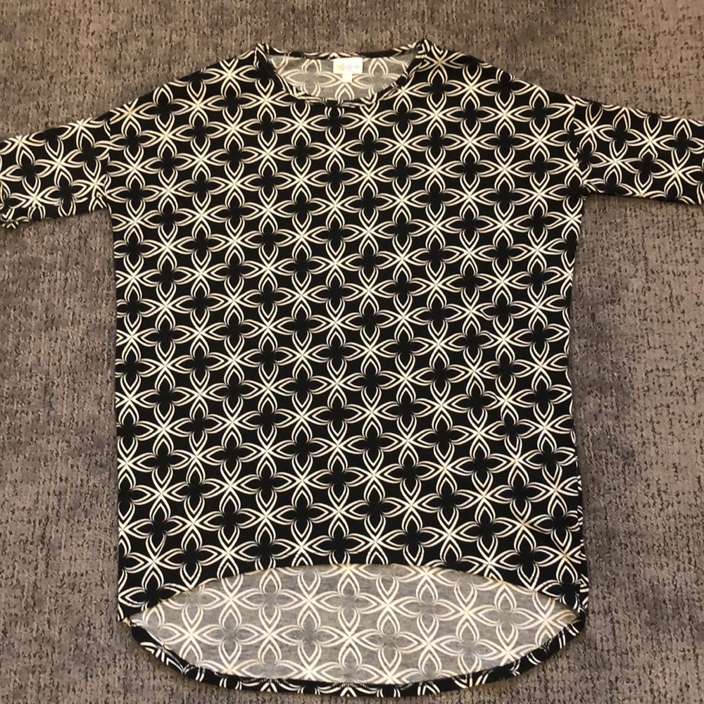 Black and white XXS LulaRoe Irma tunic